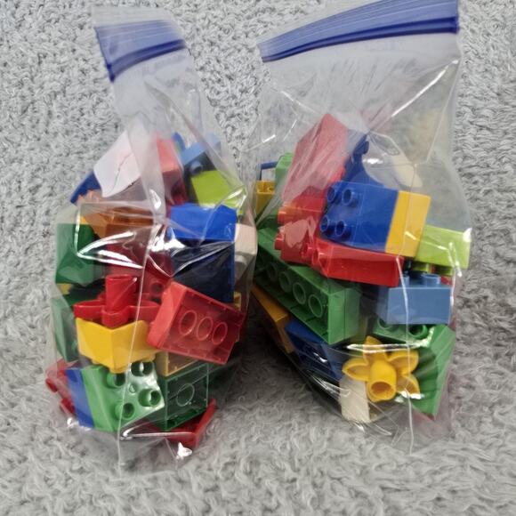 LEGO Duplo Bulk 2 Pound Lot 2 Bags Large Building Blocks Bricks Mixed Preschool - Picture 6 of 7